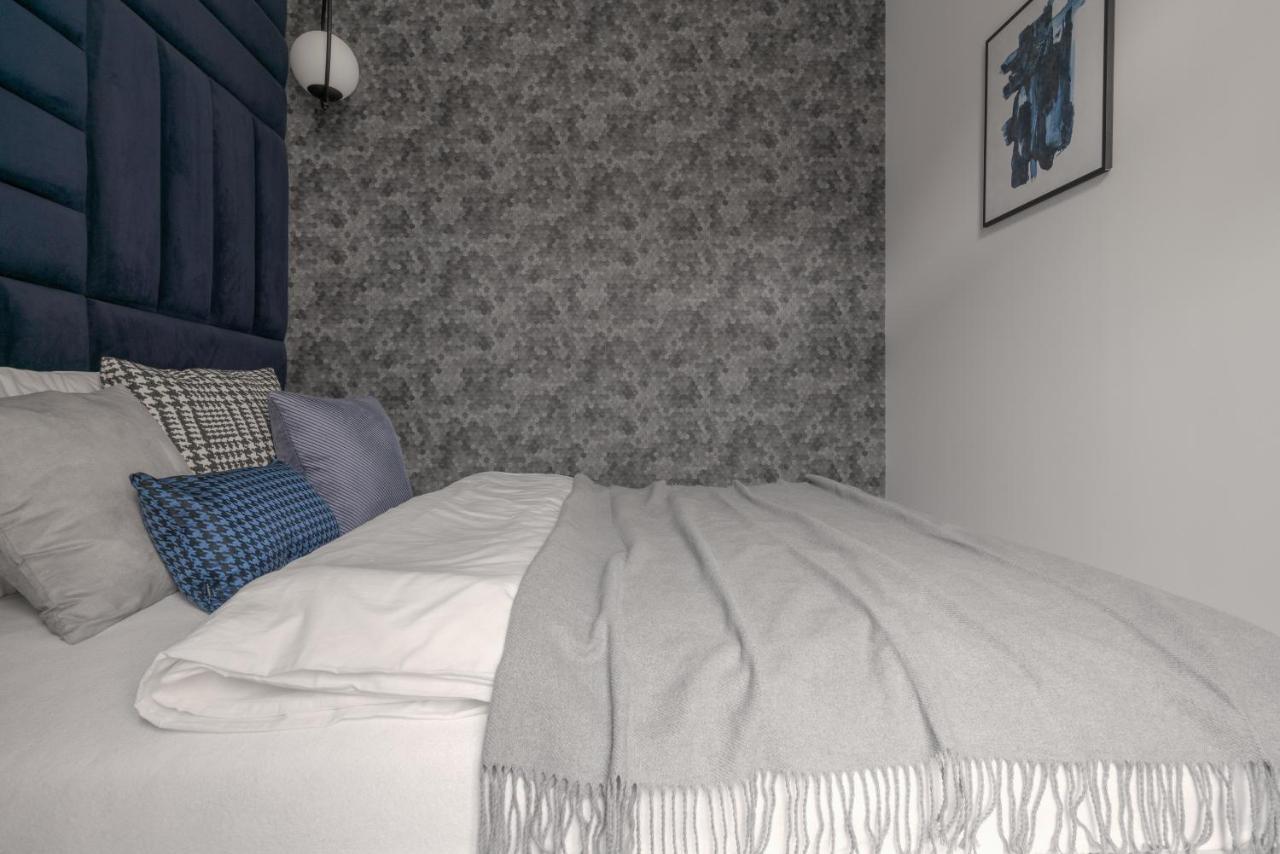 Harbor Apartments - Mariacka คาโตวีตเซ ภายนอก รูปภาพ